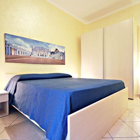 Guesthouse Holiday And Roma Rom bilde