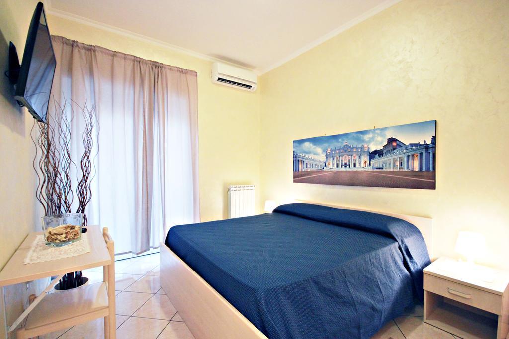 Guesthouse Holiday And Roma Eksteriør bilde